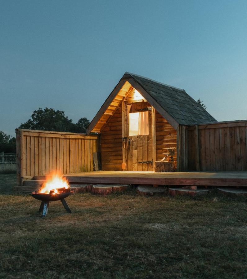 Glamping At The Retreat Wiltshire Is Rural Bliss Villa Chippenham  Eksteriør bilde