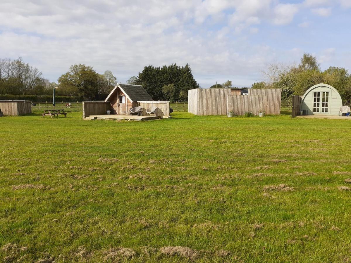 Glamping At The Retreat Wiltshire Is Rural Bliss Villa Chippenham  Eksteriør bilde